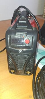 Invertorová zváračka Solution FAST 200 + TS-616 - 3