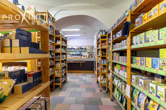 Úžasný obchodík v centre mesta - 3