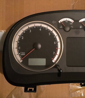 Vw golf 4 bora sportchrome budíky - 3