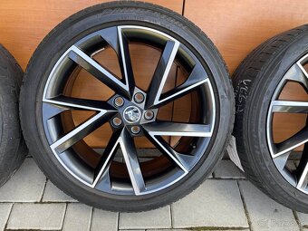 VEGA orig.skoda Superb3V 5x112 8j x19 ET 45 VW 225 45 R1 - 3