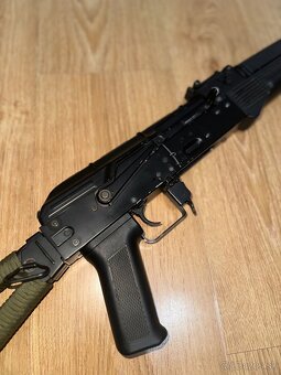 AKS 101 - 3
