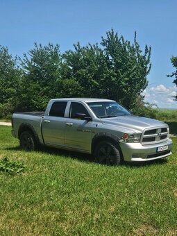 Dodge ram 1500 5.7 Hemi - 3