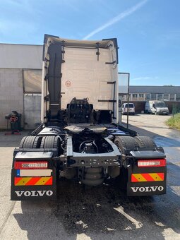 Ťahač Volvo FH 460 - 3