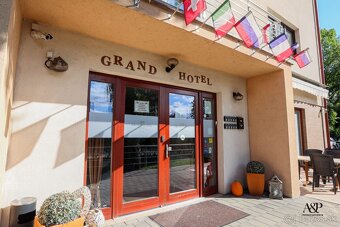 NA PREDAJ ŠTÝLOVÝ HOTEL V ATRAKTÍVNEJ LOKALITE, HURBANOVA UL - 3