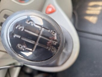 Opel VIVARO 2.0 DIESEL 6 MIESTNY OBYTNÝ - 3