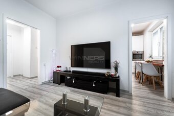 Zrekonštruovaný 3i tehlový byt s balkónom - Podhradová - 3