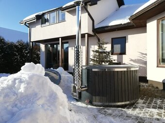 Kúpacia kaďa s nerezovou pieckou a regulovateľnou hydromasáž - 3