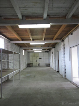 Prenájom 200m2 sklad + parkovanie pred skladom - 3