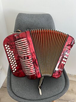 Heligonka Hohner club CF - 3