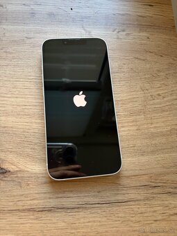Apple iPhone 13 128 GB Starlight (biely) - 3