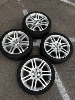 5x112 r18 225/40r18 - 3
