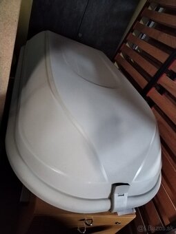 Strešný box 1.2 x 0.8 m / 150 € - 3