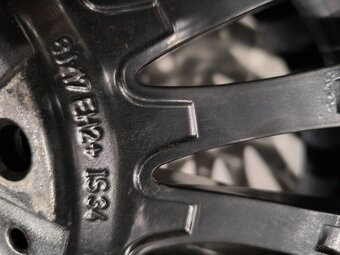 Elektróny 5x120 R17 +  215/60 R17C - 3