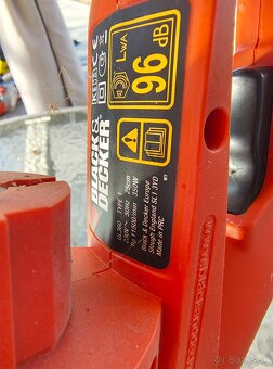 Strunová kosačka Black& Decker GL360 - 3