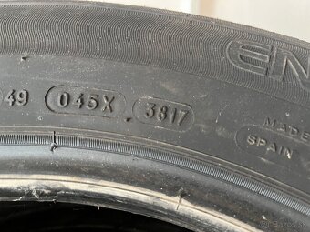 215/60 R16 - 3