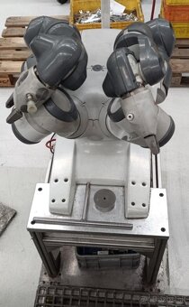 Kolaborativní robot ABB IRB 14000-0.5/0.5 (9037) - 3