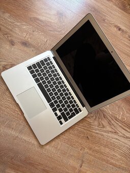 Apple MacBook Air 13 (2017) - 3