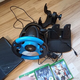 Xbox one 500g+príslušenstva - 3