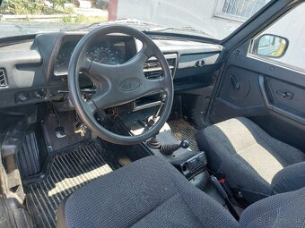 Lada Niva - 3