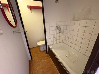 1 Izbový byt v centre mesta Levice - 3
