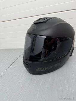 Helma Harley-Davidson so zabudovaným komunikátorom Bluetooth - 3
