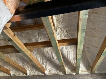 STRIEKANA PENOVA IZOLACIA - 3