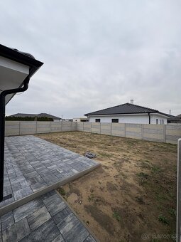 Moderný 4 izbový RD Groisov Dvor v Kostolišti - 3