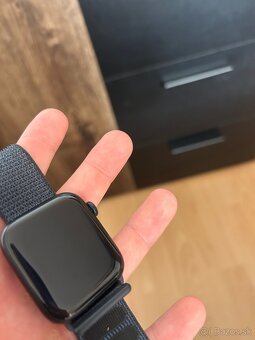Apple Watch SE 44mm 2.generacia 100% - 3