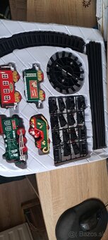 Vlačik na vianočny stromček - 3