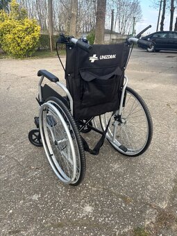 Predám skladací invalidný vozík - 3