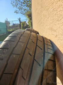 Letné pneumatiky 235/40 R19 - 3