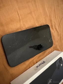 Predam iphone 13 128gb rozbity - 3