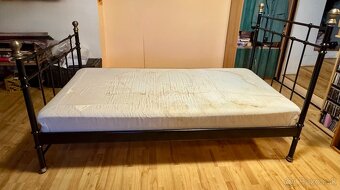 IKEA Svelvik Čierny kovový rám s matracom - 3