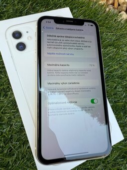 iPhone 11 - 128 GB - biely - 3