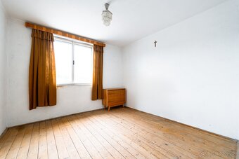 Na predaj rodinný dom v krásnym pozemkom v obci Sačurov - 3