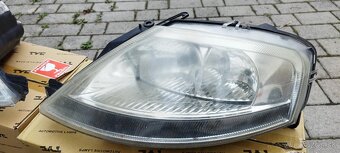 Predné svetlomety na Citroën C3 - 3