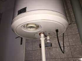 Kabínky, bojlery. - 3