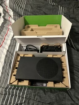 Xbox Series S 1TB SSD BLACK + Xbox Sluchadla - 3