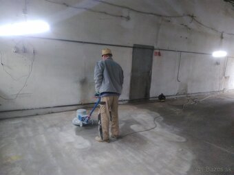 Epoxidová - polyuretánová - liata priemyselná podlaha - 3