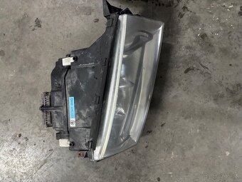 Xenony Octavia 1 - 3