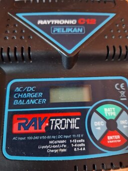Inteligentná nabíjačka Raytronic C12 acdc - 3