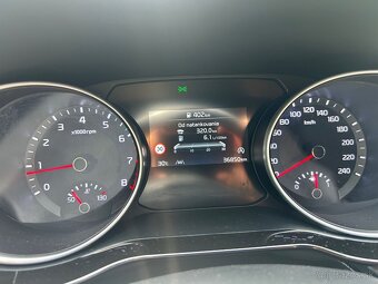 KIA Ceed sw GT-Line, 37 000km, manuál, benzín - 3