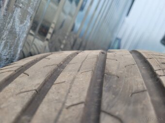235/45 r18 letné - 3