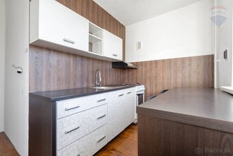 VÝBORNÝ 3-IZBOVÝ BYT S 2 LOGGIAMI, Staré sídlisko, Prievidza - 3