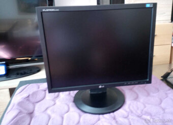 3 Monitory  20+20+19 palcov - 3