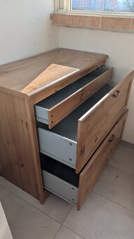 Komoda - 3