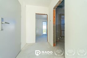RADO | Nový 2 - izbový byt s vlastným kúrením a parkovacím m - 3