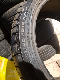 225/40r18 - 3