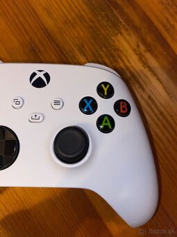 Xbox Wireless Controller - 3