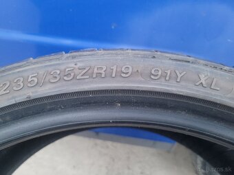 Predám 3ks letné gumy 235/35/19 aj po 1ks nové - 3